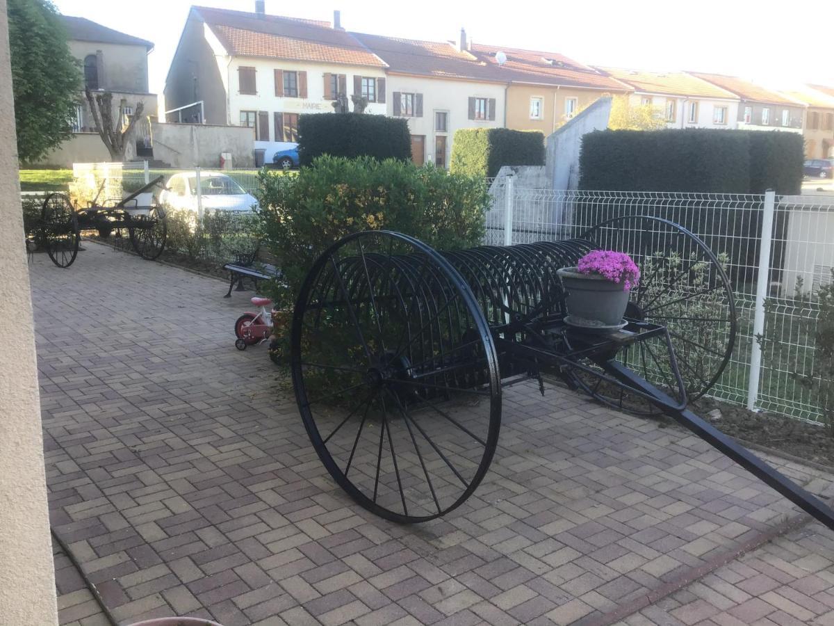 Flopre Bed and Breakfast Flocourt Exteriör bild